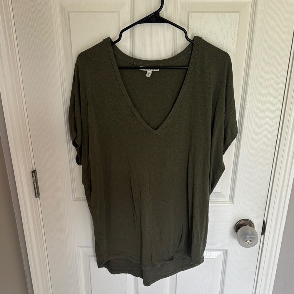 Express one love size L v neck olive green shirt